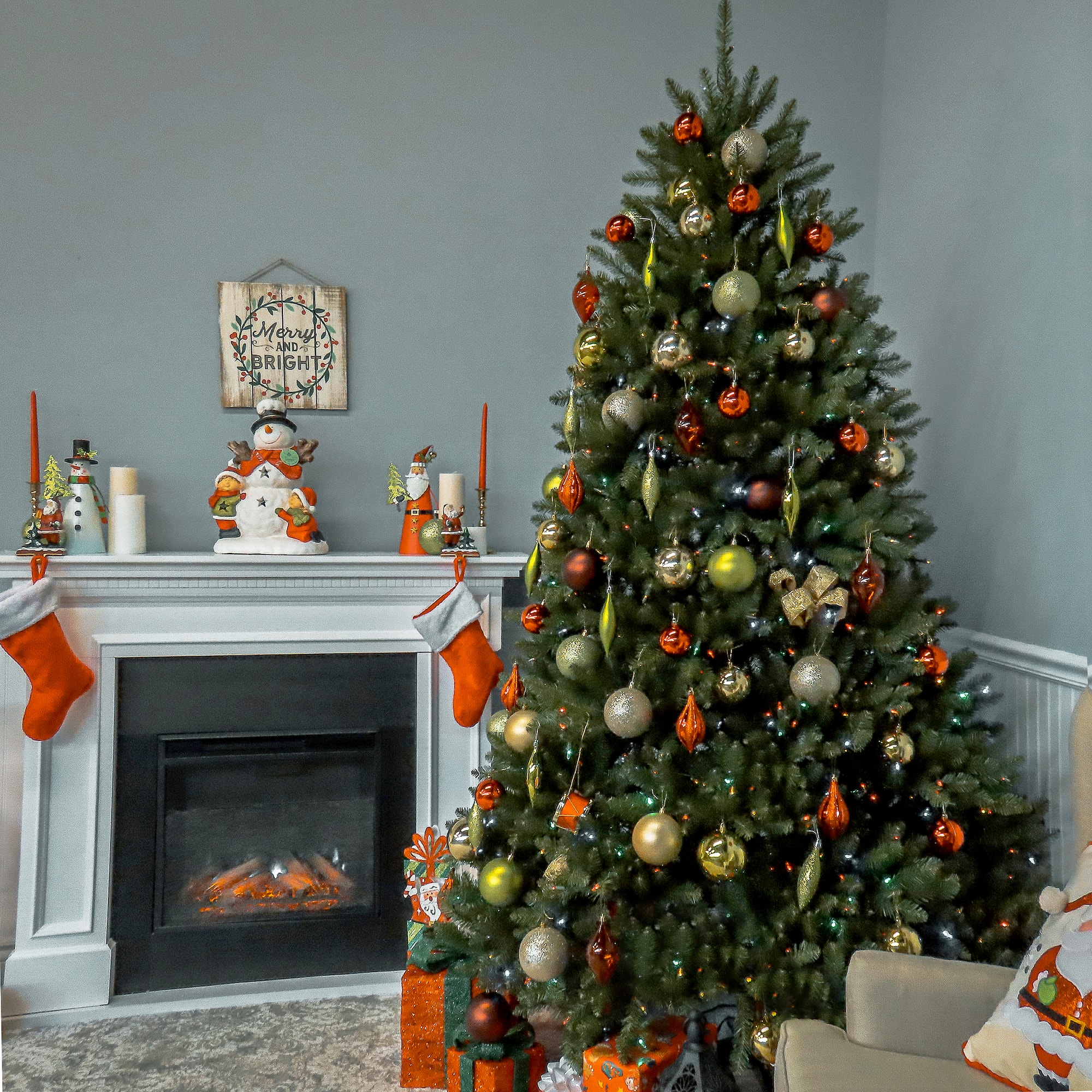 ft. Pre-Lit Dunhill® Fir Full Artificial Christmas Tree